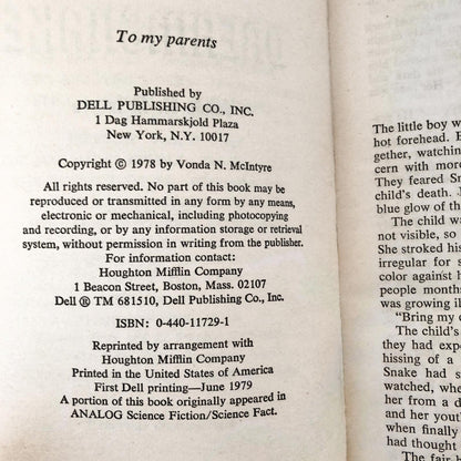 Dreamsnake by Vonda N. McIntyre [FIRST PAPERBACK PRINTING / 1979]