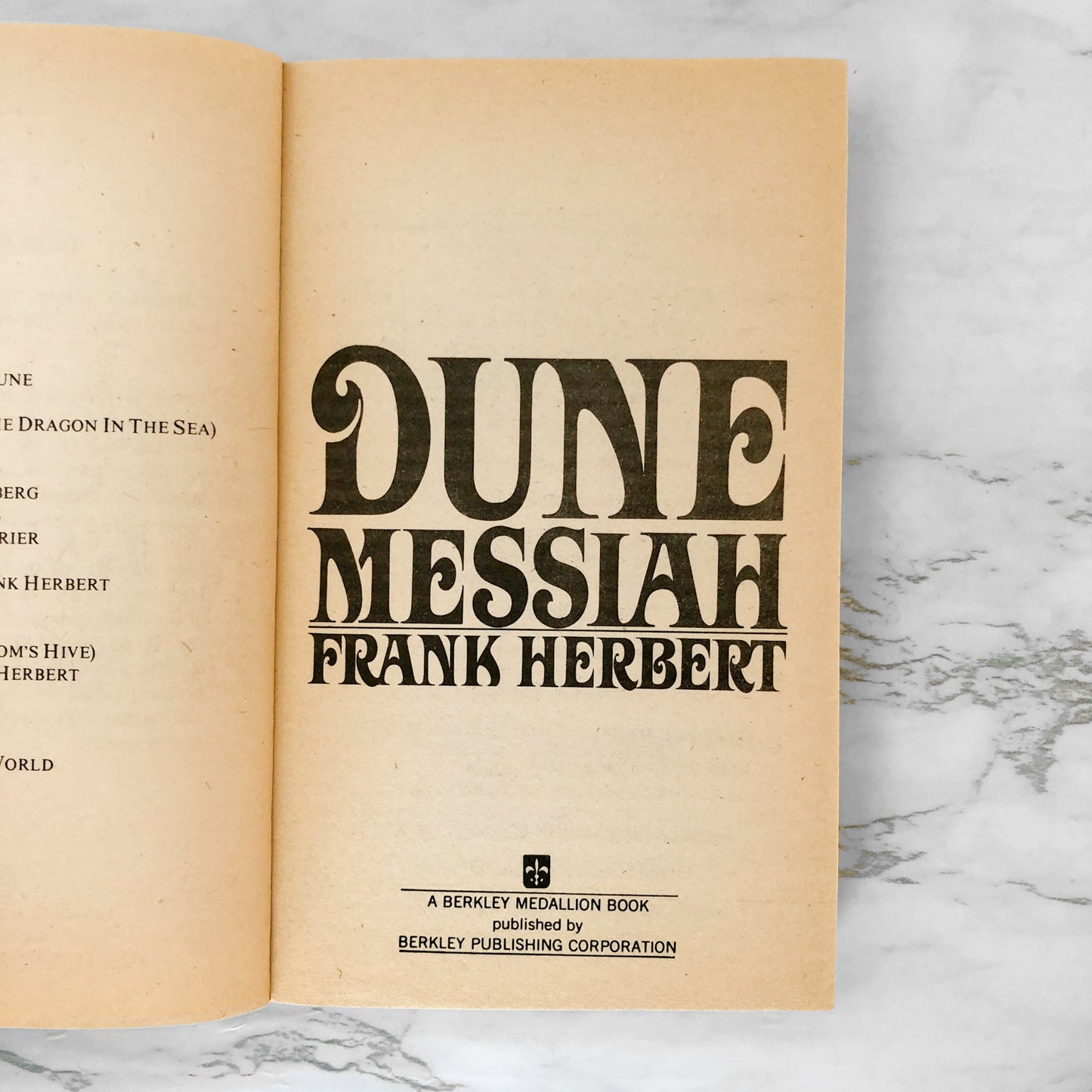 Dune Messiah by Frank Herbert [1975 PAPERBACK] • Berkley Medallion