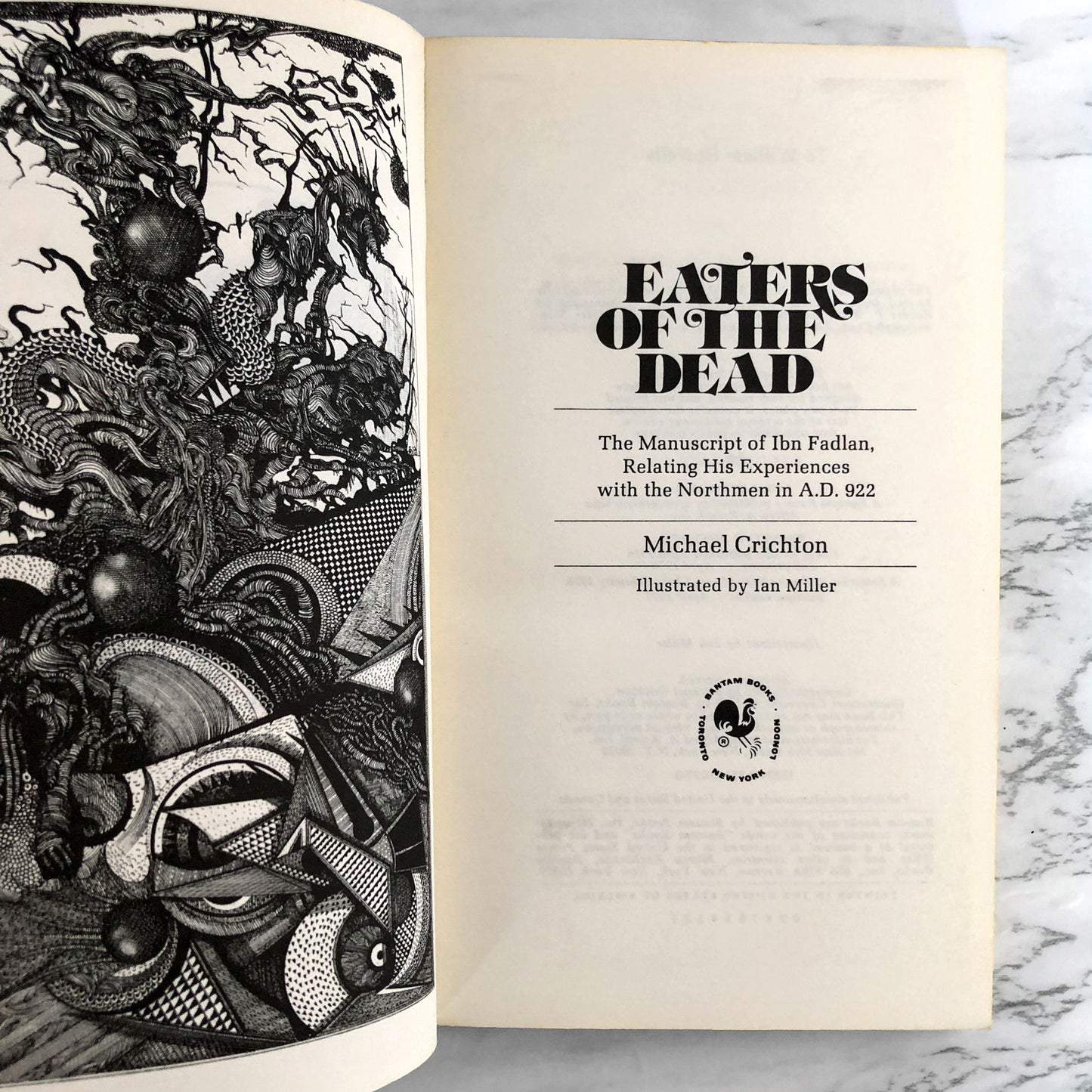 Eaters of The Dead by Michael Crichton [FIRST PAPERBACK PRINTING / 1977]