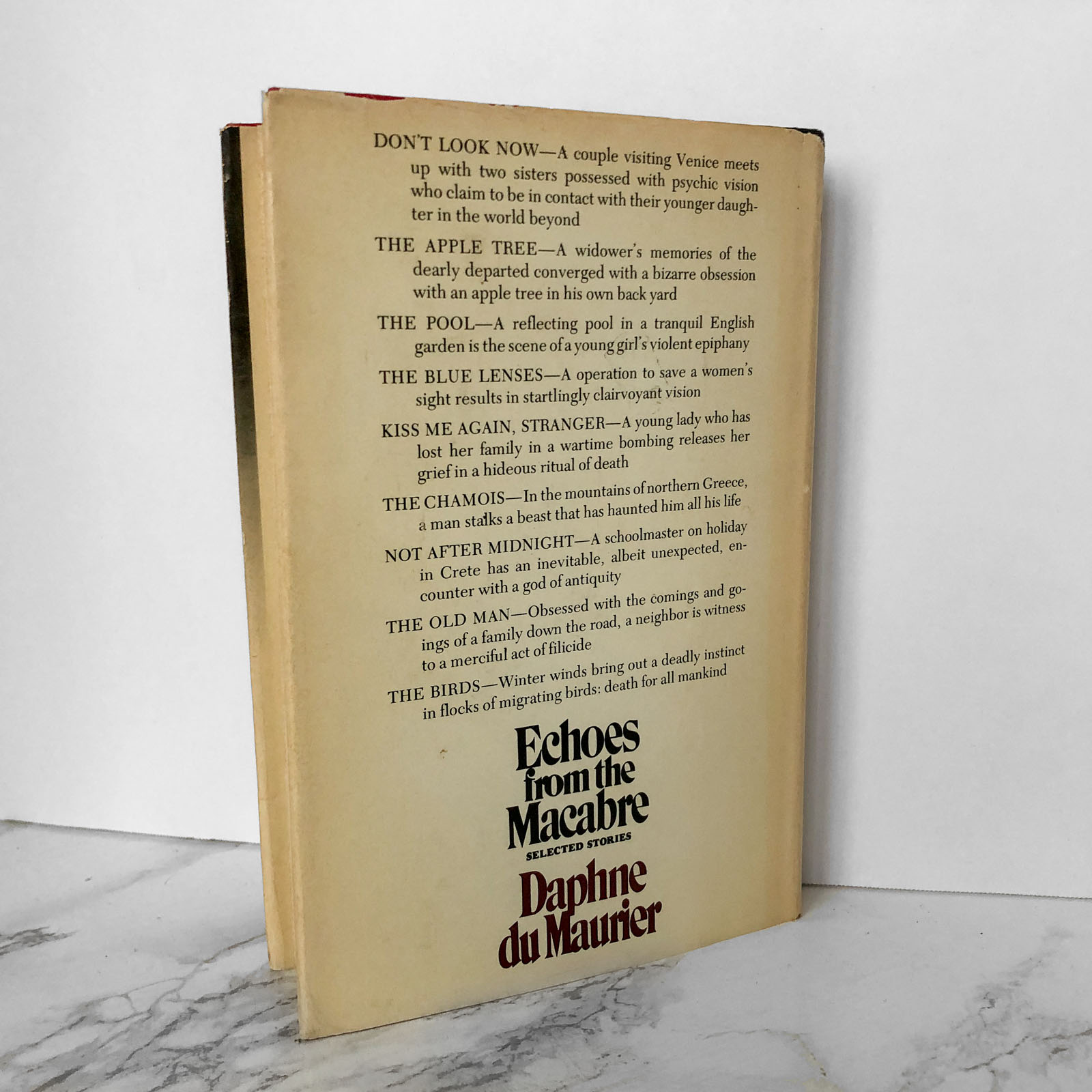 Echoes from the Macabre: Selected Stories by Daphne du Maurier [FIRST EDITION / 1976] - Bookshop Apocalypse
