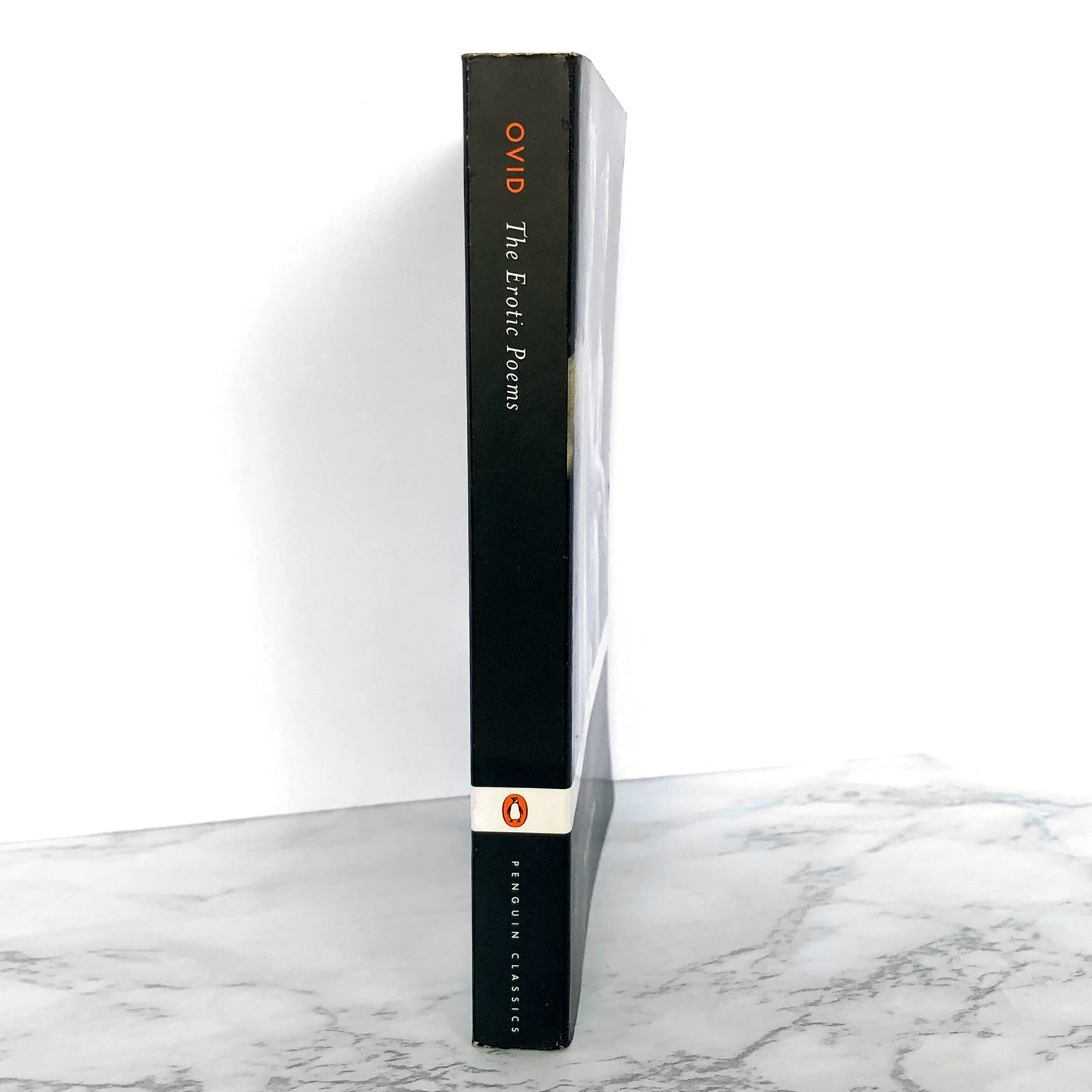 The Erotic Poems by Ovid [PENGUIN CLASSICS PAPERBACK]