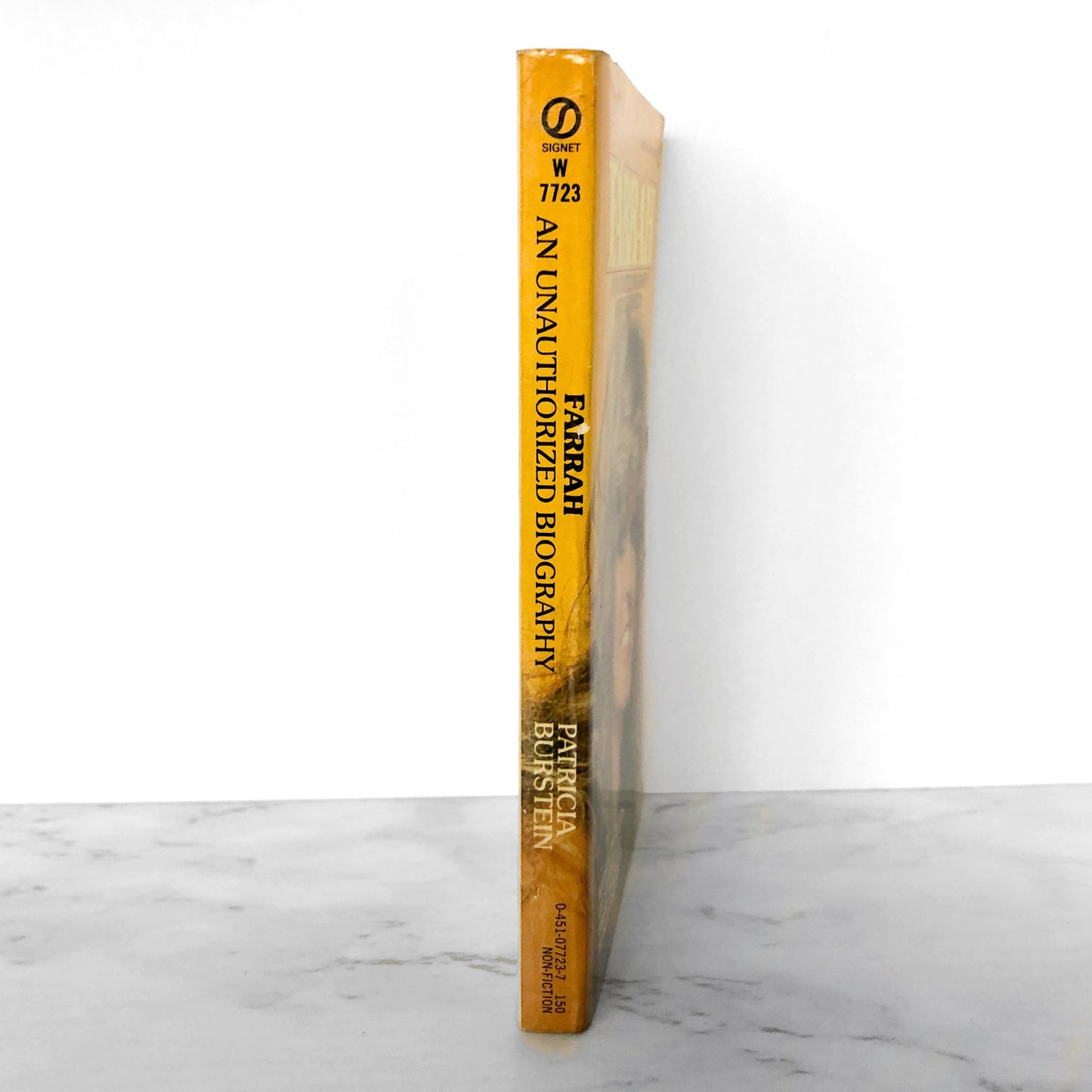 Farrah: An Unauthorized Biography by Patricia Burstein [1977 PAPERBACK]