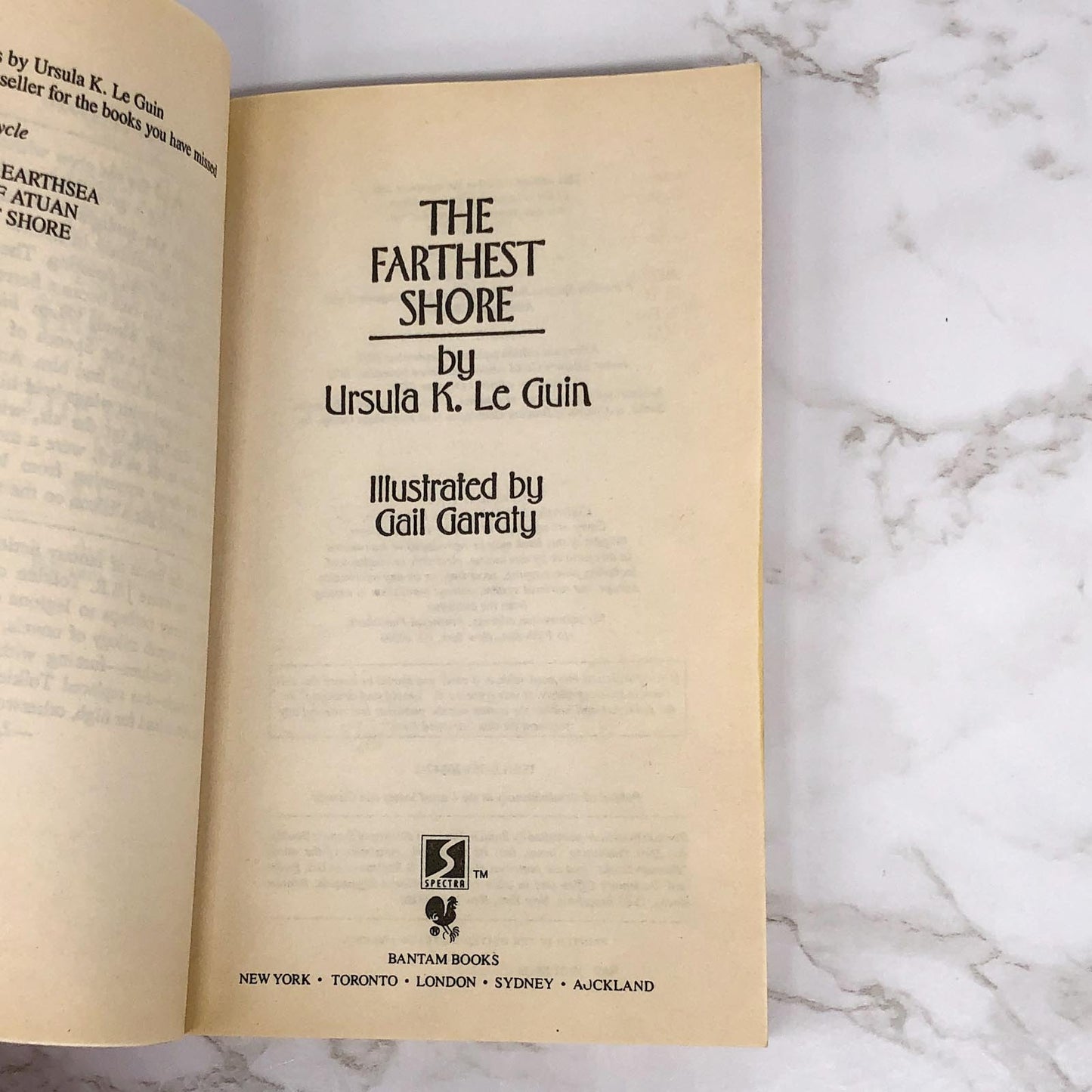 The Farthest Shore by Ursula K. Le Guin [1975 PAPERBACK] Earthsea #3