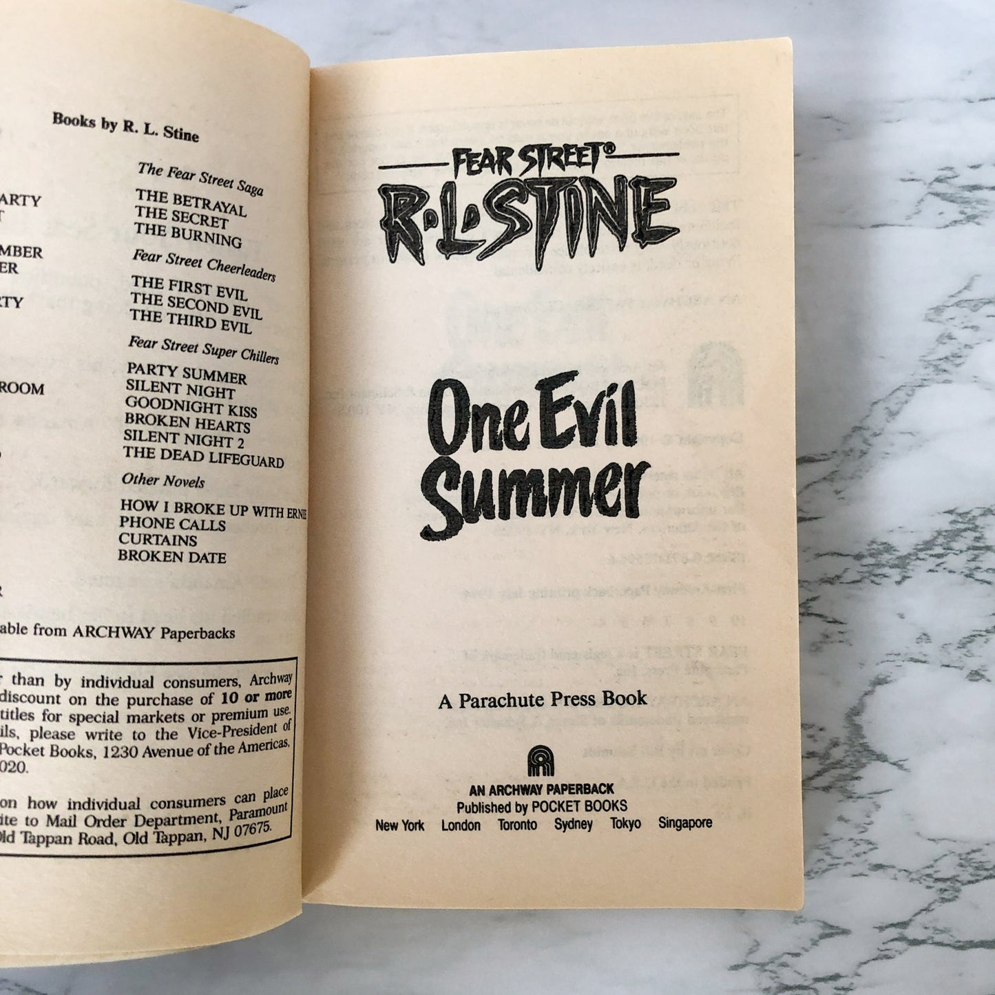 Fear Street #25: One Evil Summer by R.L. Stine [1994 PAPERBACK]