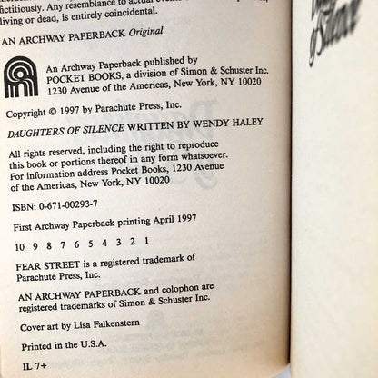 Fear Street Sagas #6: Daughters of Silence by R.L. Stine [1997 PAPERBACK]