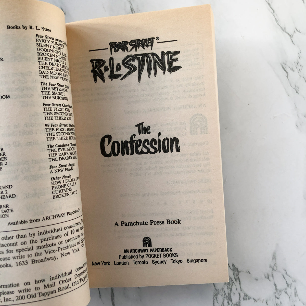 Fear Street #38: The Confession by R.L. Stine [1996 PAPERBACK] - Bookshop Apocalypse