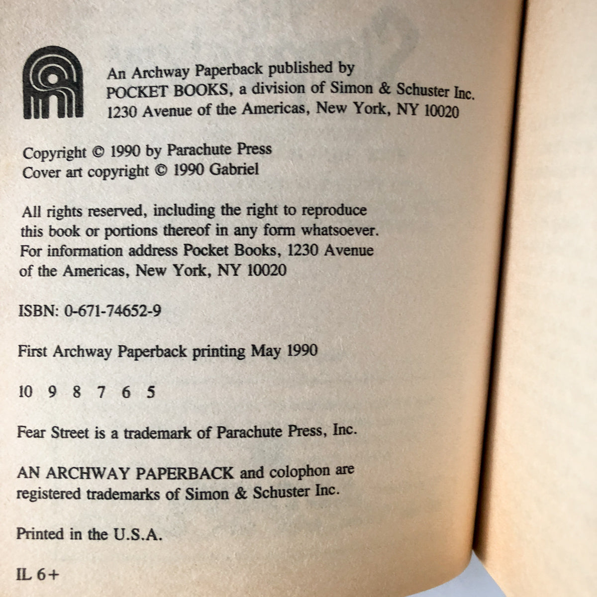 Fear Street #6: The Sleepwalker by R.L. Stine [1990 PAPERBACK] - Bookshop Apocalypse