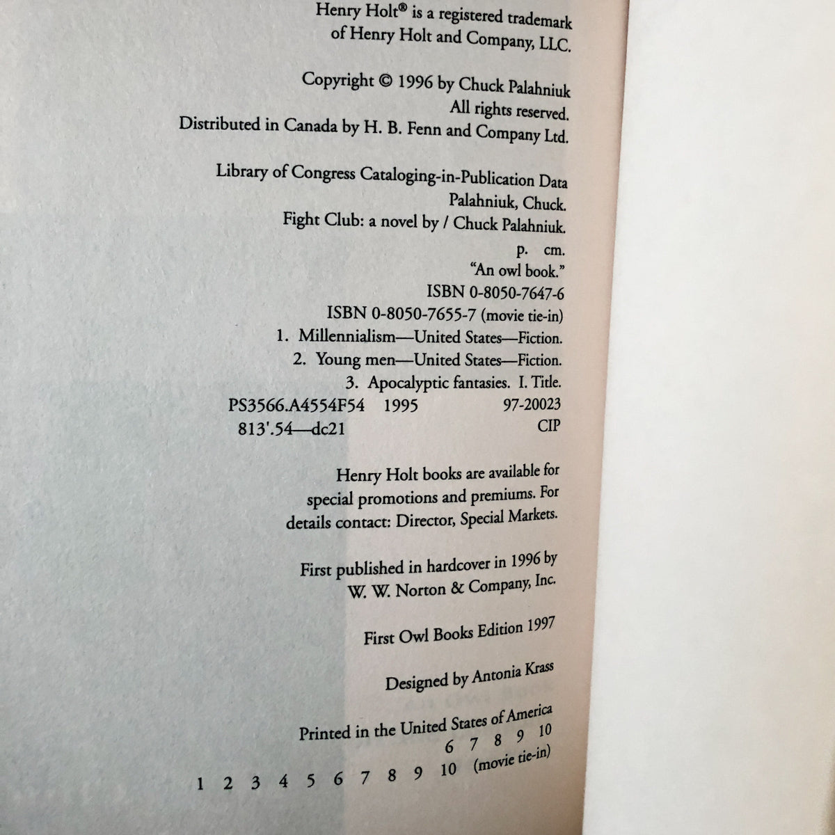 Fight Club by Chuck Palahniuk [TRADE PAPERBACK] - Bookshop Apocalypse