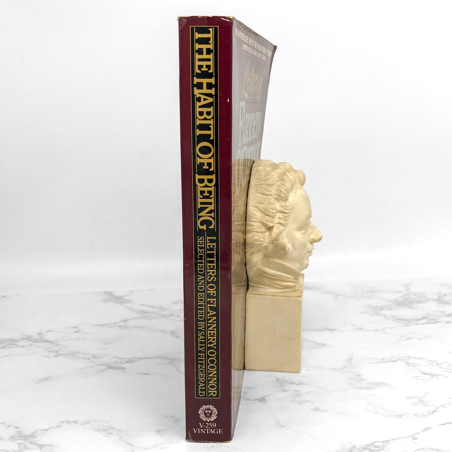 The Habit of Being: Letters of Flannery O'Connor [FIRST PAPERBACK PRINTING] 1980