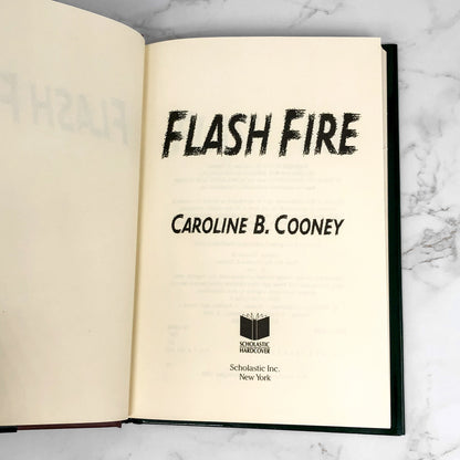Flash Fire by Caroline B. Cooney [FIRST EDITION • FIRST PRINTING] 1995 • Scholastic