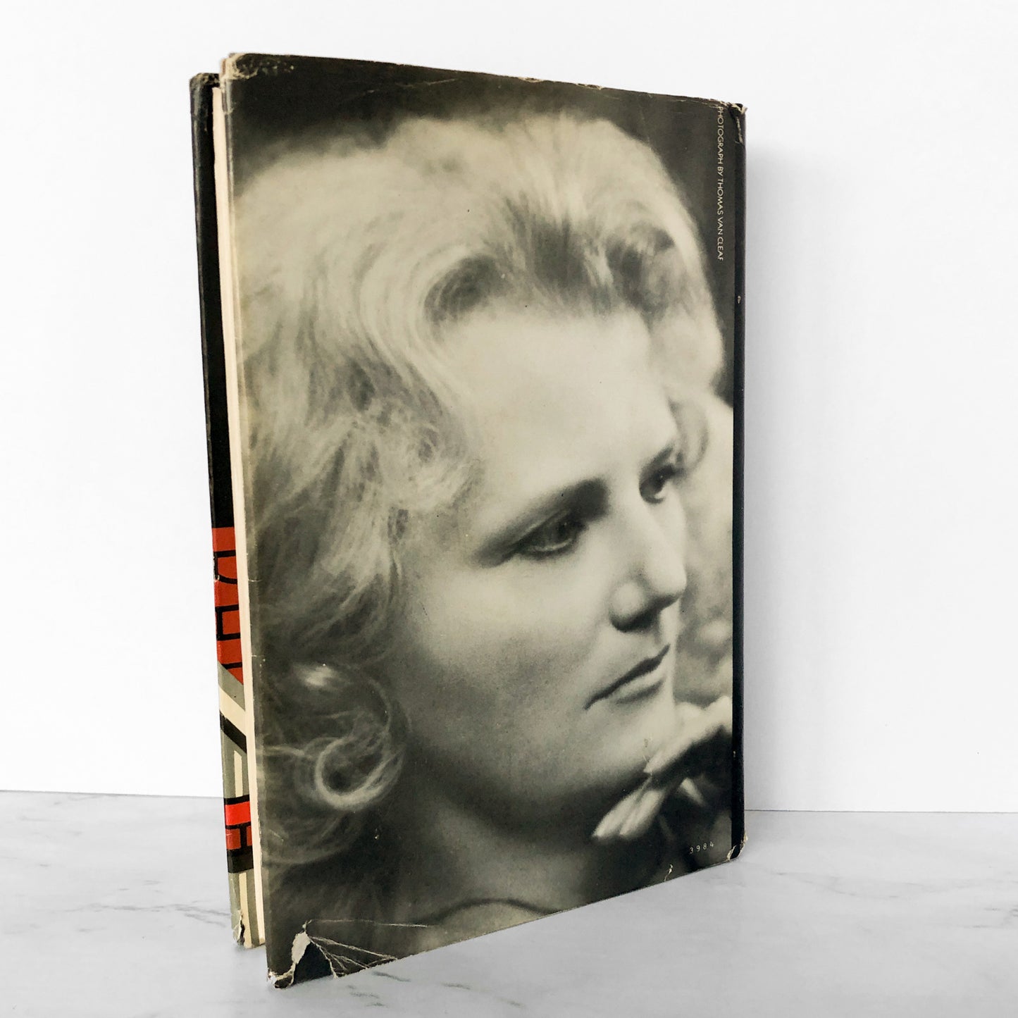 Flowers in the Attic by V.C. Andrews [BOOK CLUB EDITION / 1979]