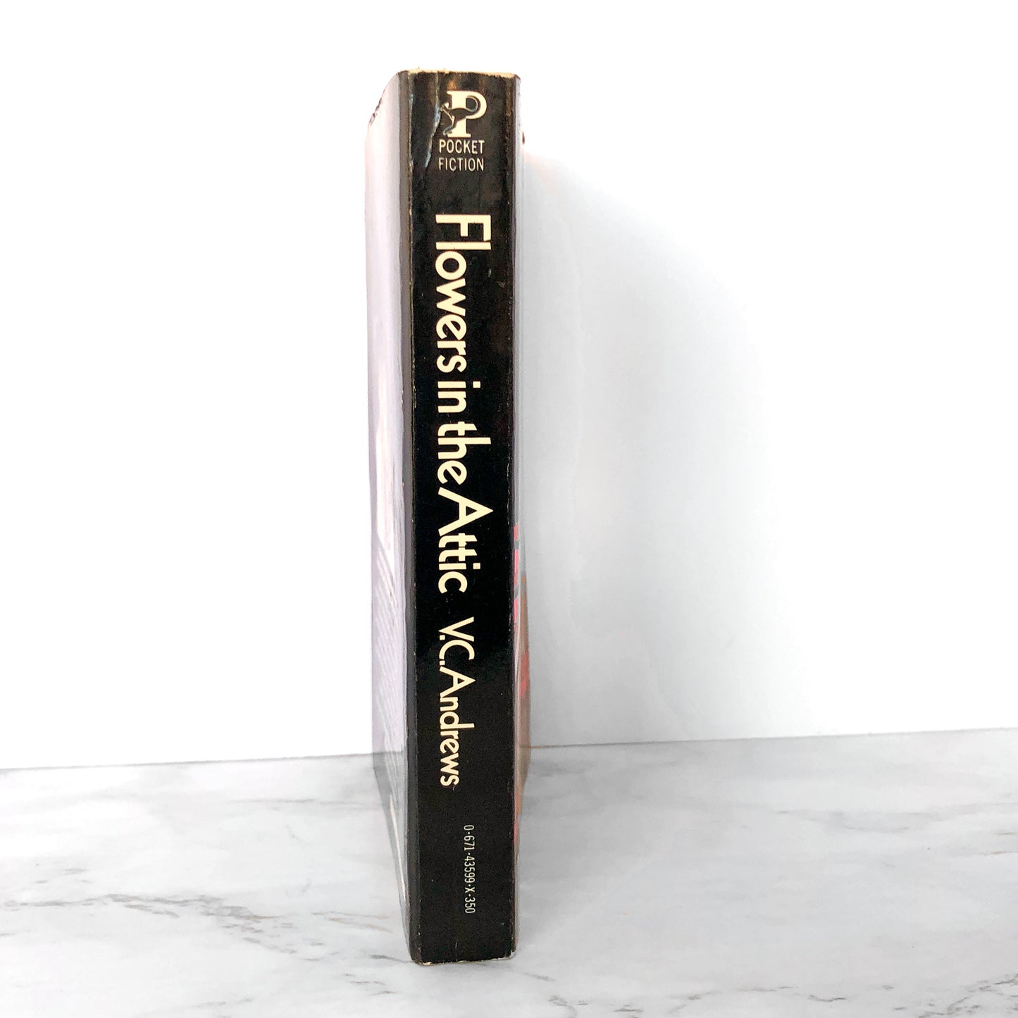 Flowers in the Attic by V.C. Andrews [1979 PAPERBACK]