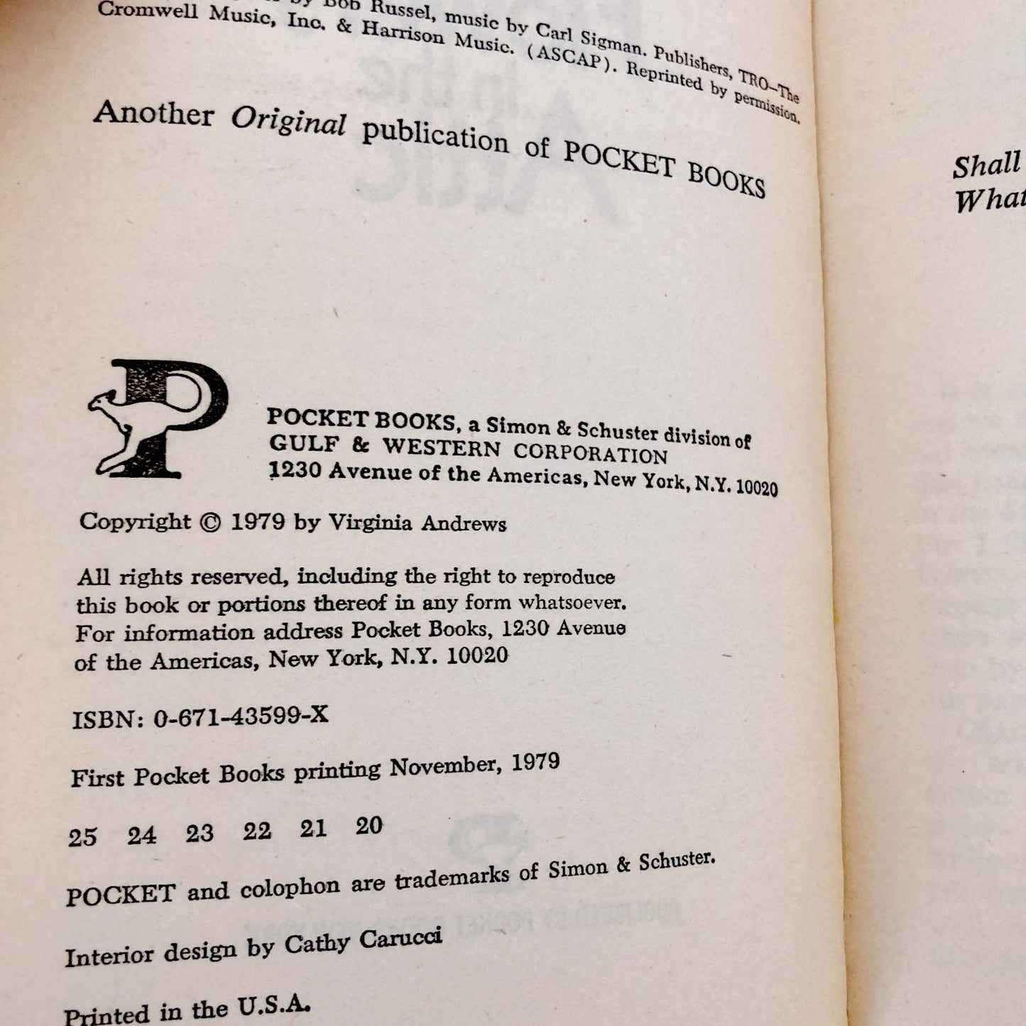 Flowers in the Attic by V.C. Andrews [1979 PAPERBACK]