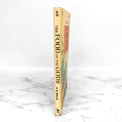 The Food of the Gods by H.G. Wells [1965 PAPERBACK]