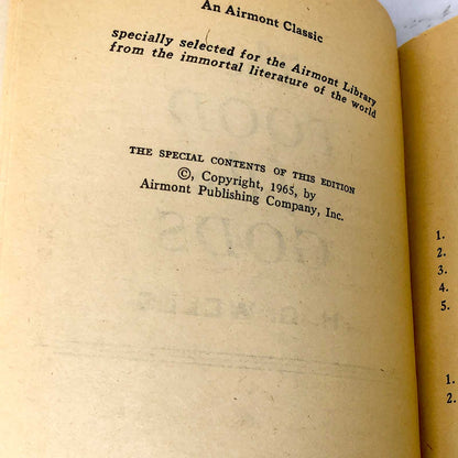 The Food of the Gods by H.G. Wells [1965 PAPERBACK]
