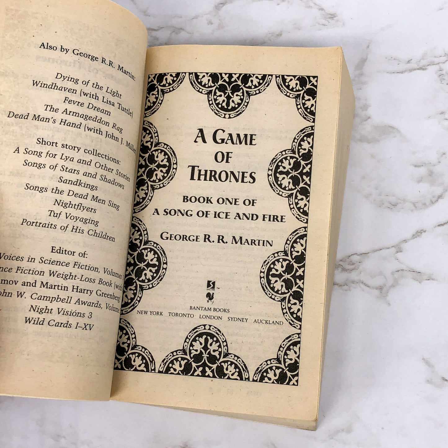 A Game of Thrones by George R.R. Martin [FIRST PAPERBACK EDITION] 1997 • See Condition