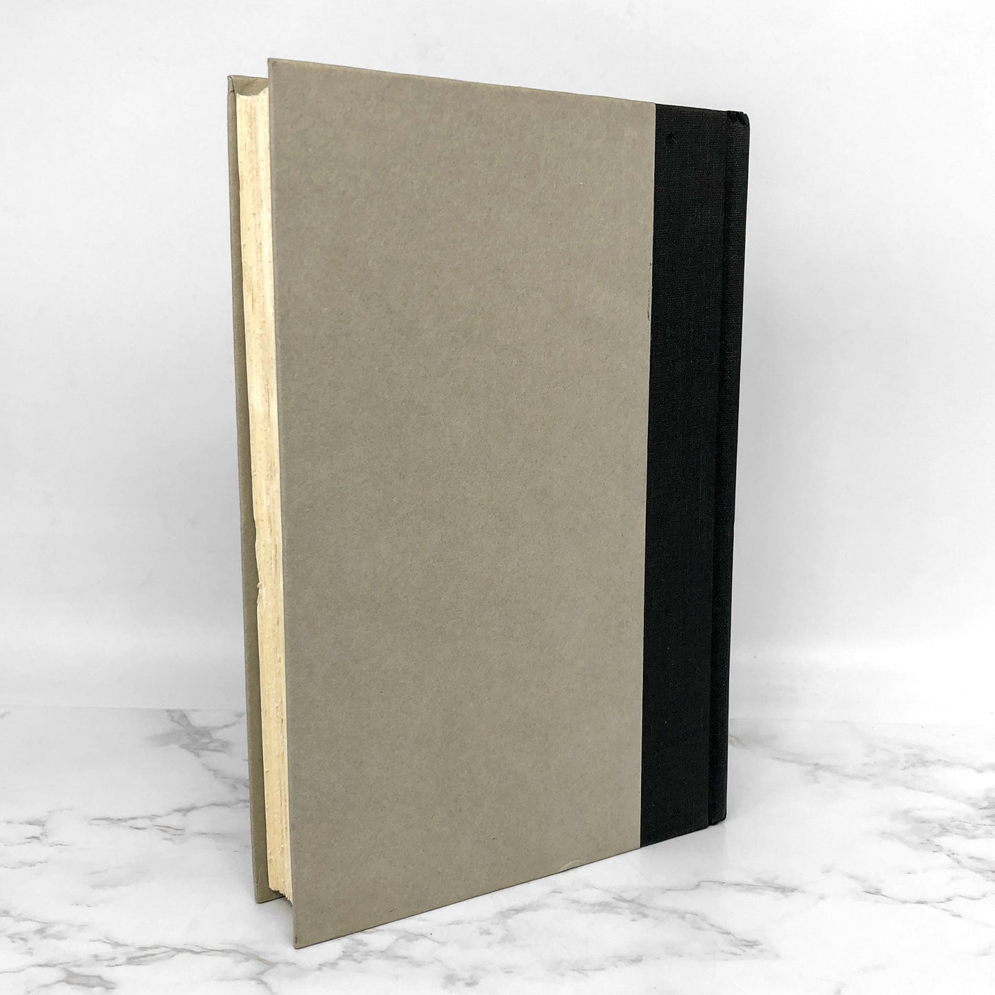 Galápagos by Kurt Vonnegut [FIRST EDITION • FIRST PRINTING] 1985