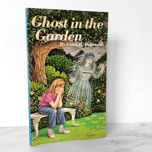 Ghost in the Garden by Carol H. Behrman [1984 PAPERBACK]