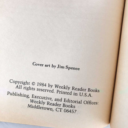 Ghost in the Garden by Carol H. Behrman [1984 PAPERBACK]