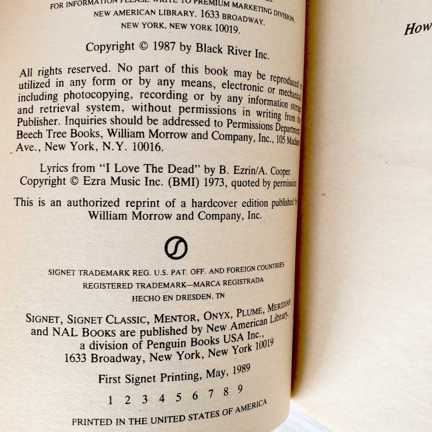 Ghoul by Michael Slade [FIRST SIGNET PRINTING] 1989