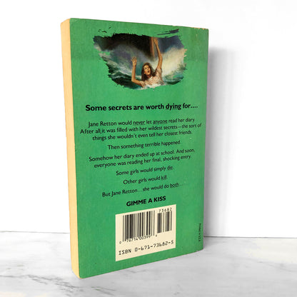 Gimme a Kiss by Christopher Pike [1988 PAPERBACK]