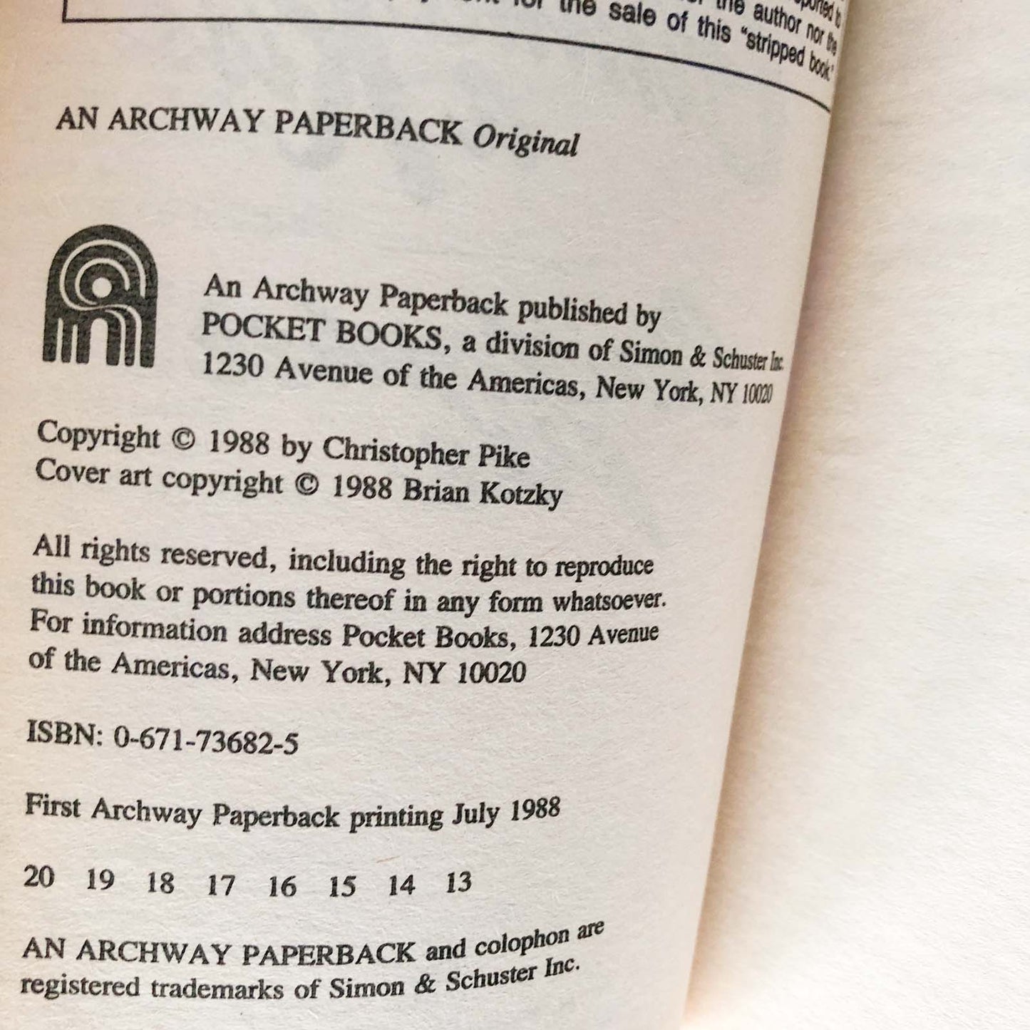 Gimme a Kiss by Christopher Pike [1988 PAPERBACK]