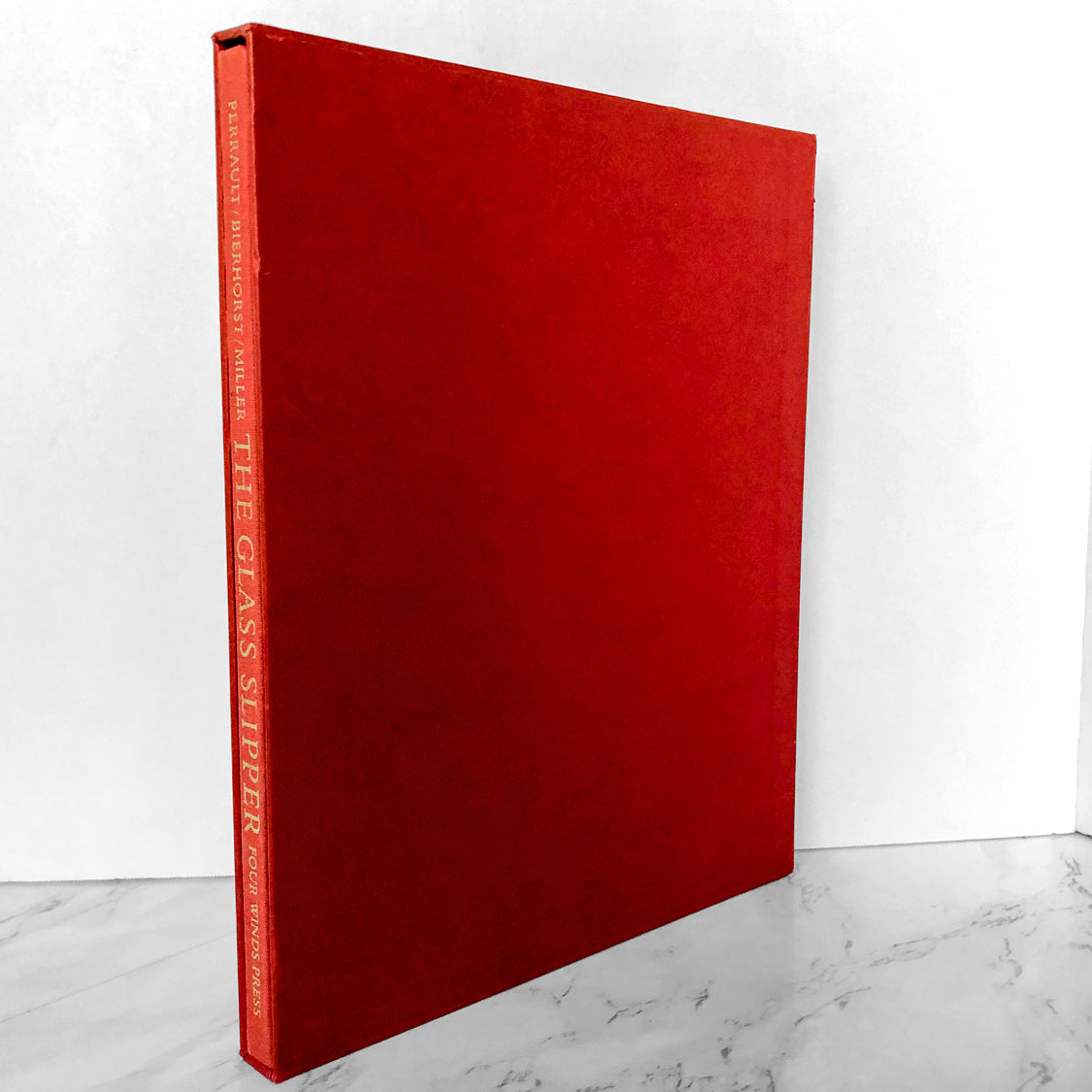 The Glass Slipper: Charles Perrault's Tales From Times Past [1981 HARDCOVER COLLECTOR'S EDITION] - Bookshop Apocalypse