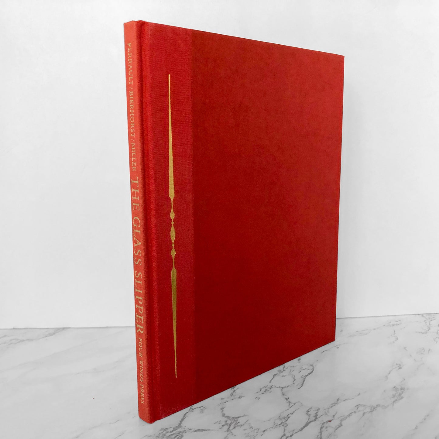 The Glass Slipper: Charles Perrault's Tales From Times Past [1981 HARDCOVER COLLECTOR'S EDITION] - Bookshop Apocalypse