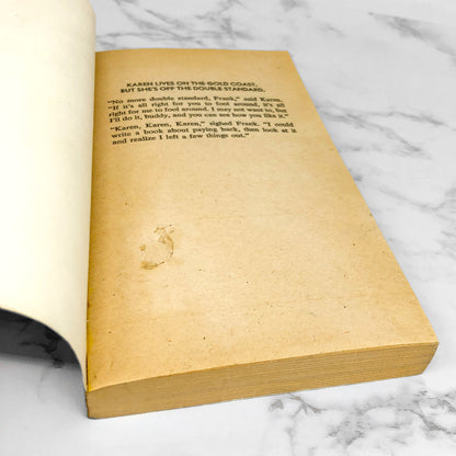 Gold Coast by Elmore Leonard [FIRST EDITION • FIRST PRINTING] 1980 • Bantam