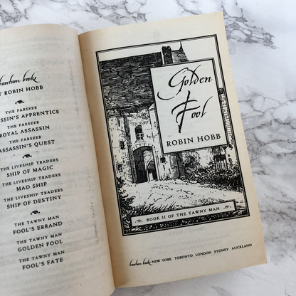 Golden Fool by Robin Hobb - Bookshop Apocalypse