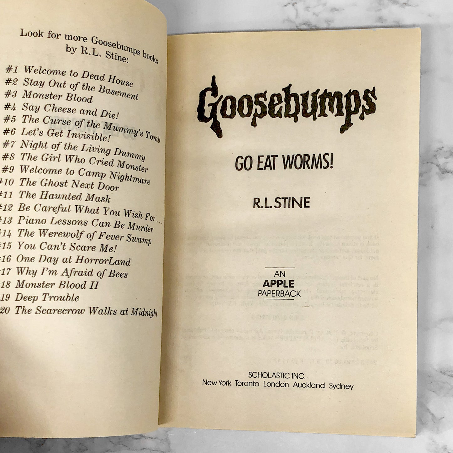 Go Eat Worms! by R.L. Stine [1994 FIRST EDITION] Goosebumps #21