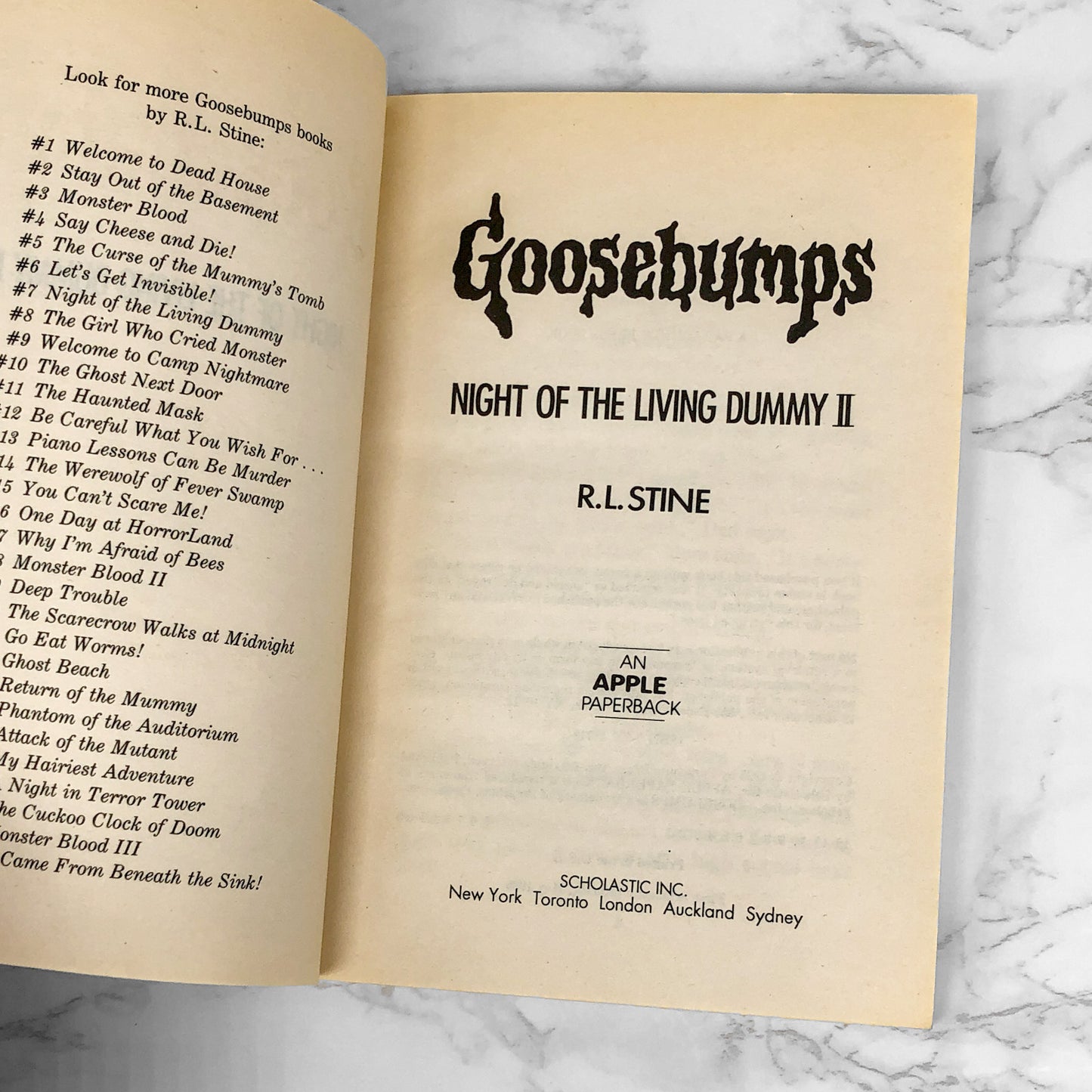 Night of the Living Dummy II by R.L. Stine [1995 FIRST EDITION] Goosebumps #31