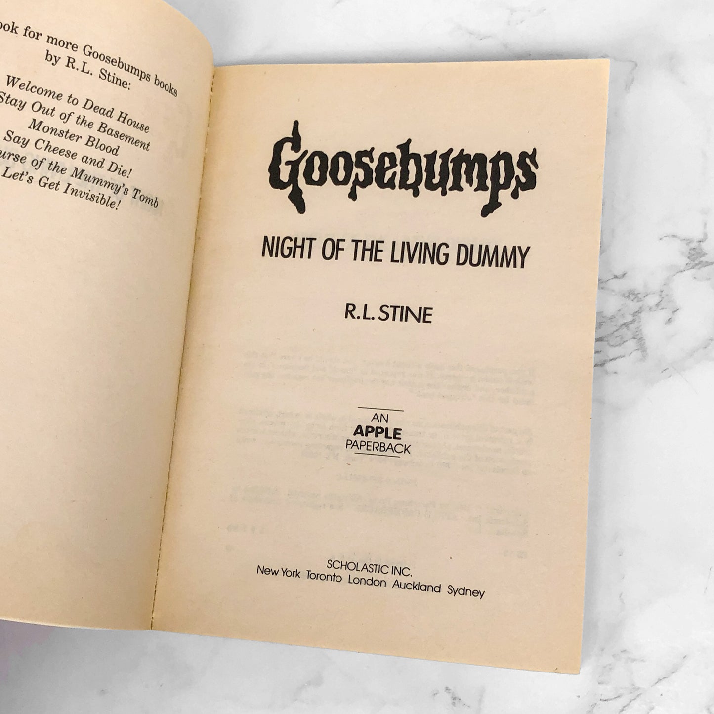 Night of the Living Dummy by R.L. Stine [1993 FIRST EDITION] Goosebumps #7