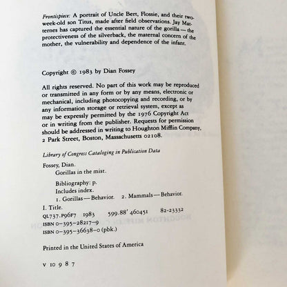 Gorillas in the Mist by Dian Fossey [FIRST EDITION] 1983 w/ Extras!
