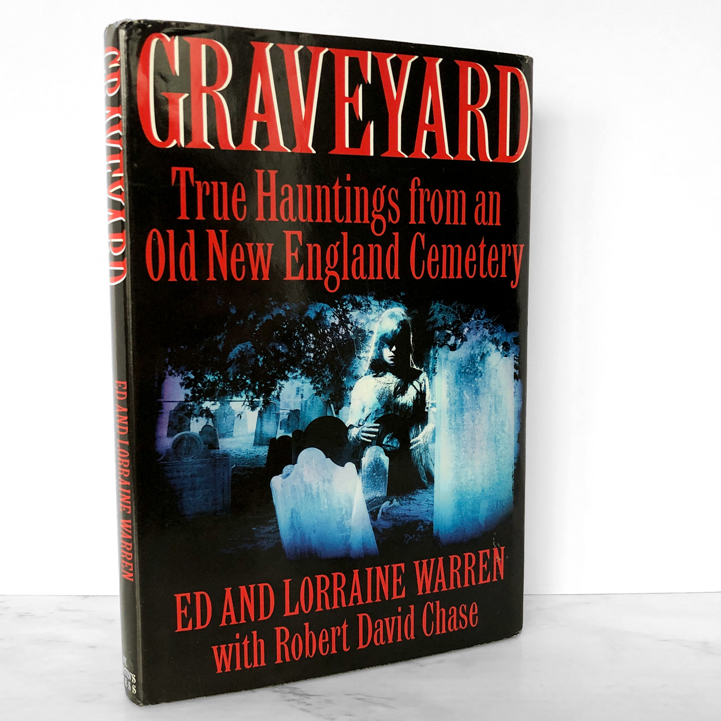 Graveyard by Ed and Lorraine Warren [FIRST EDITION / FIRST PRINTING] 1992