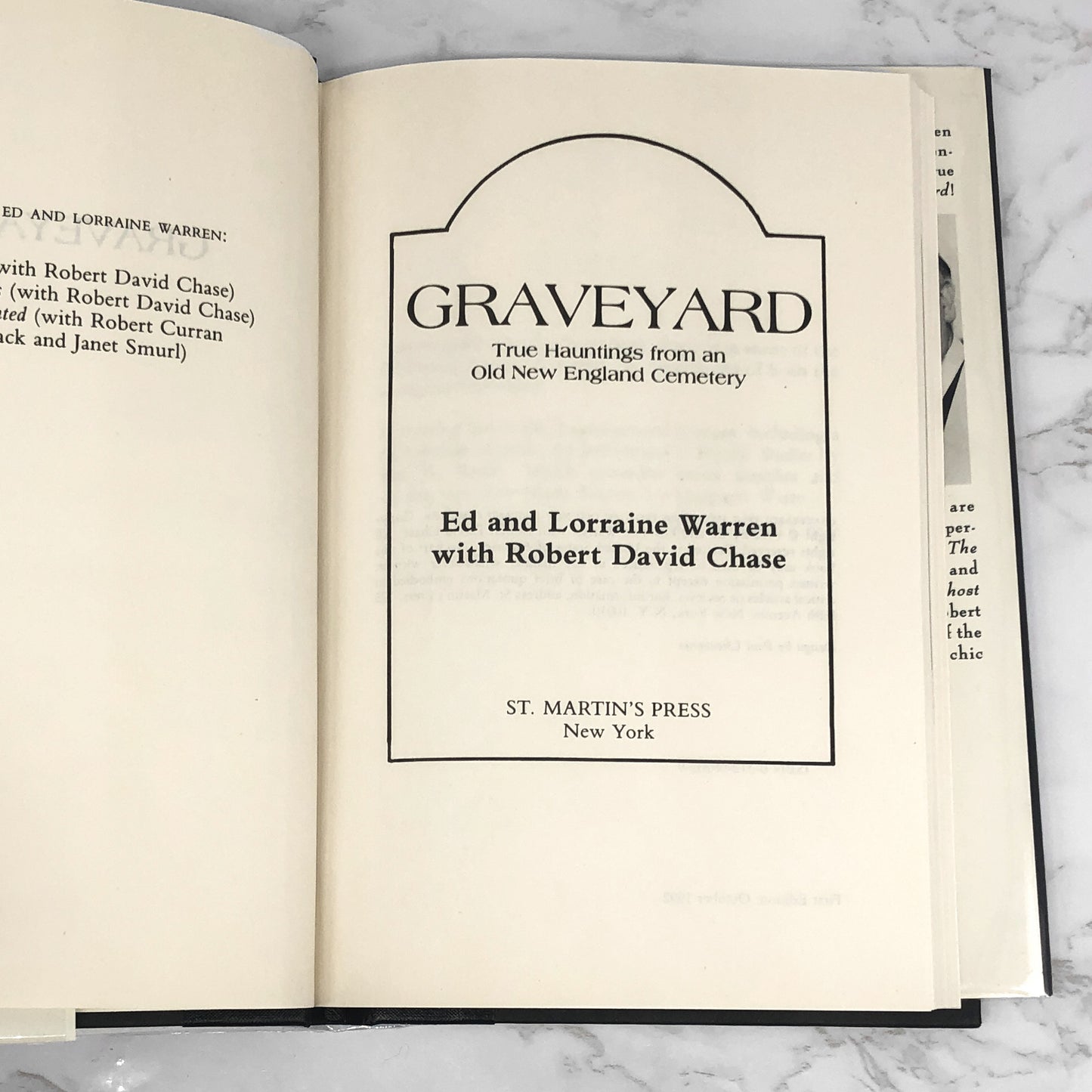 Graveyard by Ed and Lorraine Warren [FIRST EDITION] 1992