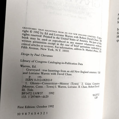 Graveyard by Ed and Lorraine Warren [FIRST EDITION / FIRST PRINTING] 1992