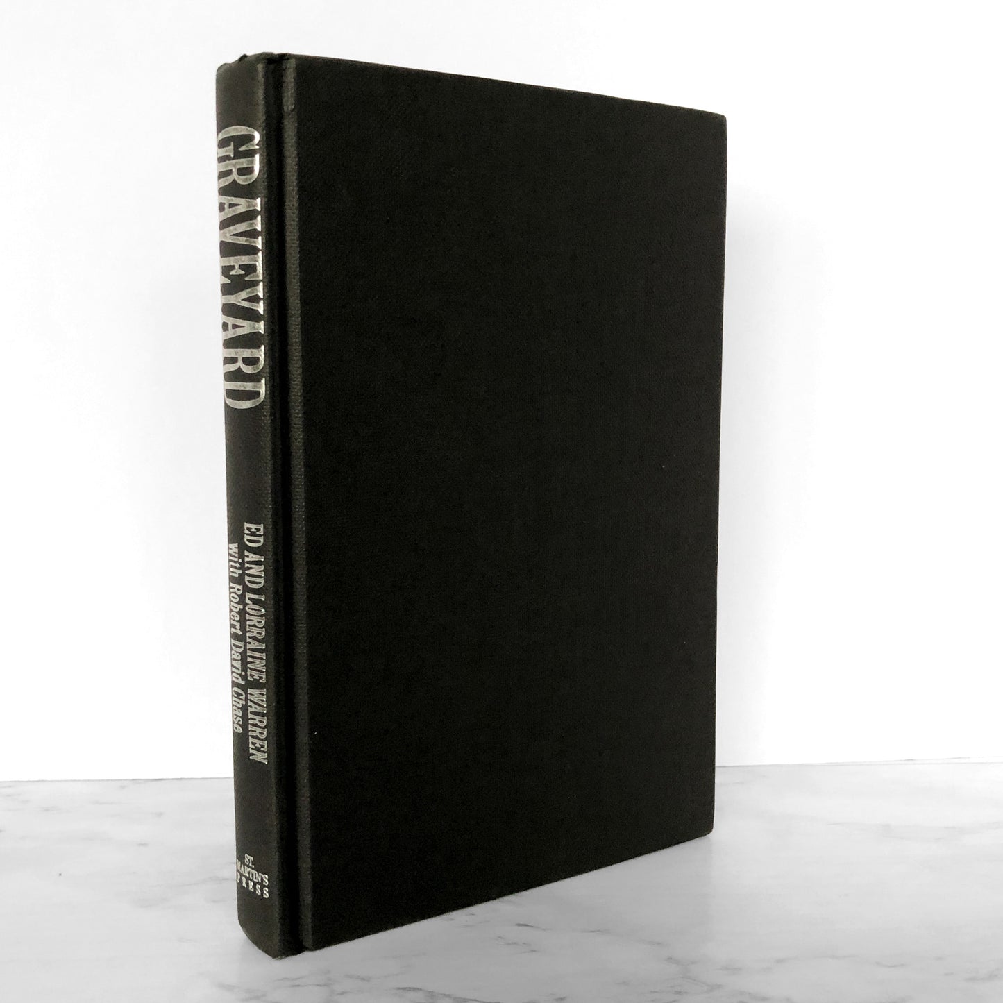 Graveyard by Ed and Lorraine Warren [FIRST EDITION / FIRST PRINTING] 1992