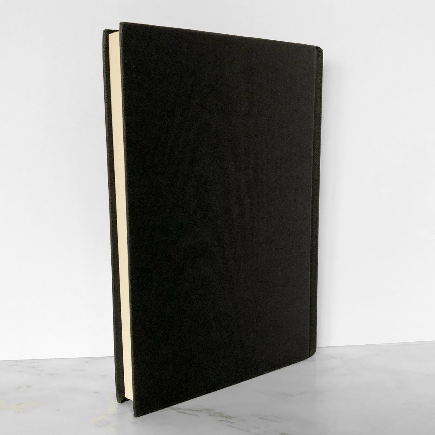 Graveyard by Ed and Lorraine Warren [FIRST EDITION / FIRST PRINTING] 1992