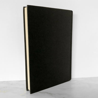 Graveyard by Ed and Lorraine Warren [FIRST EDITION / FIRST PRINTING] 1992