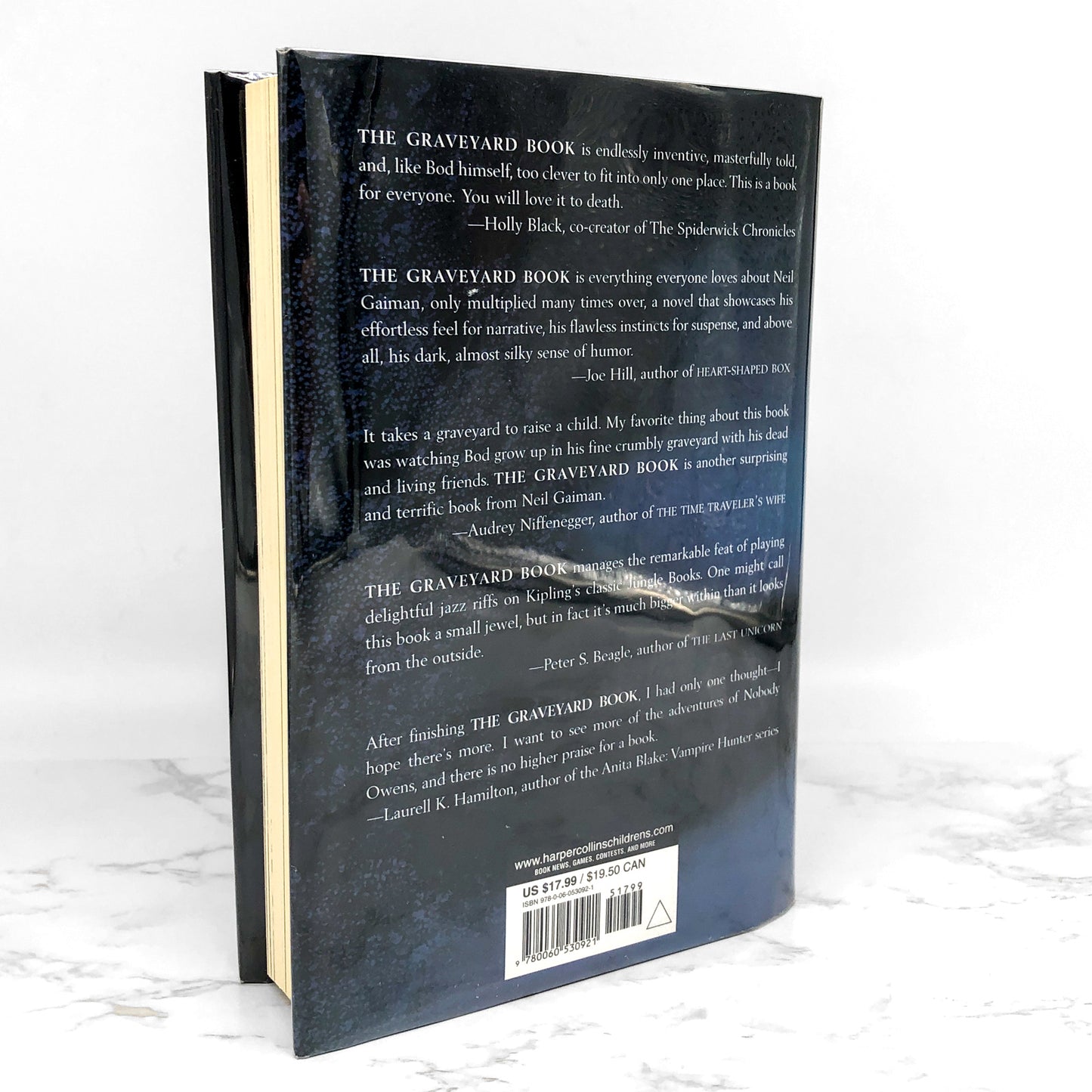 The Graveyard Book by Neil Gaiman [FIRST EDITION / FIRST PRINTING] 2008