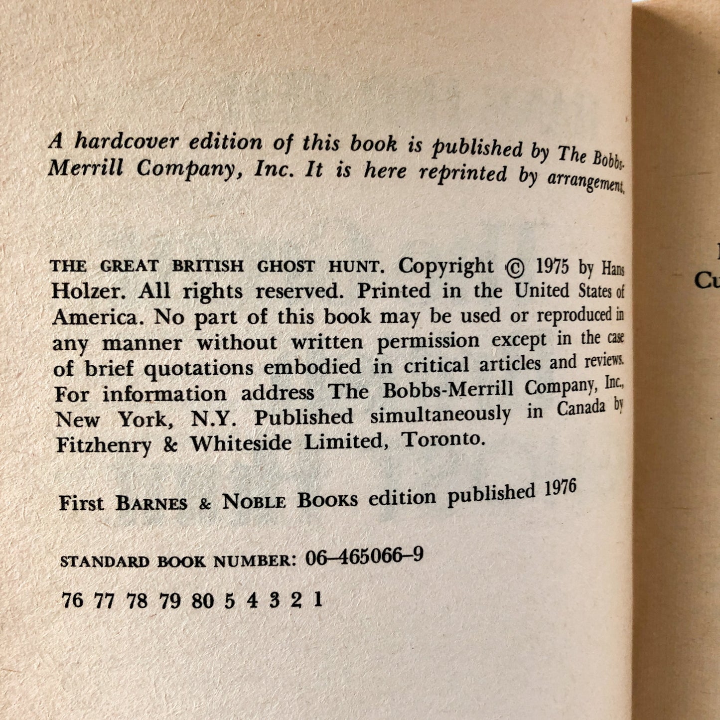 The Great British Ghost Hunt by Hans Holzer [1976 PAPERBACK] - Bookshop Apocalypse