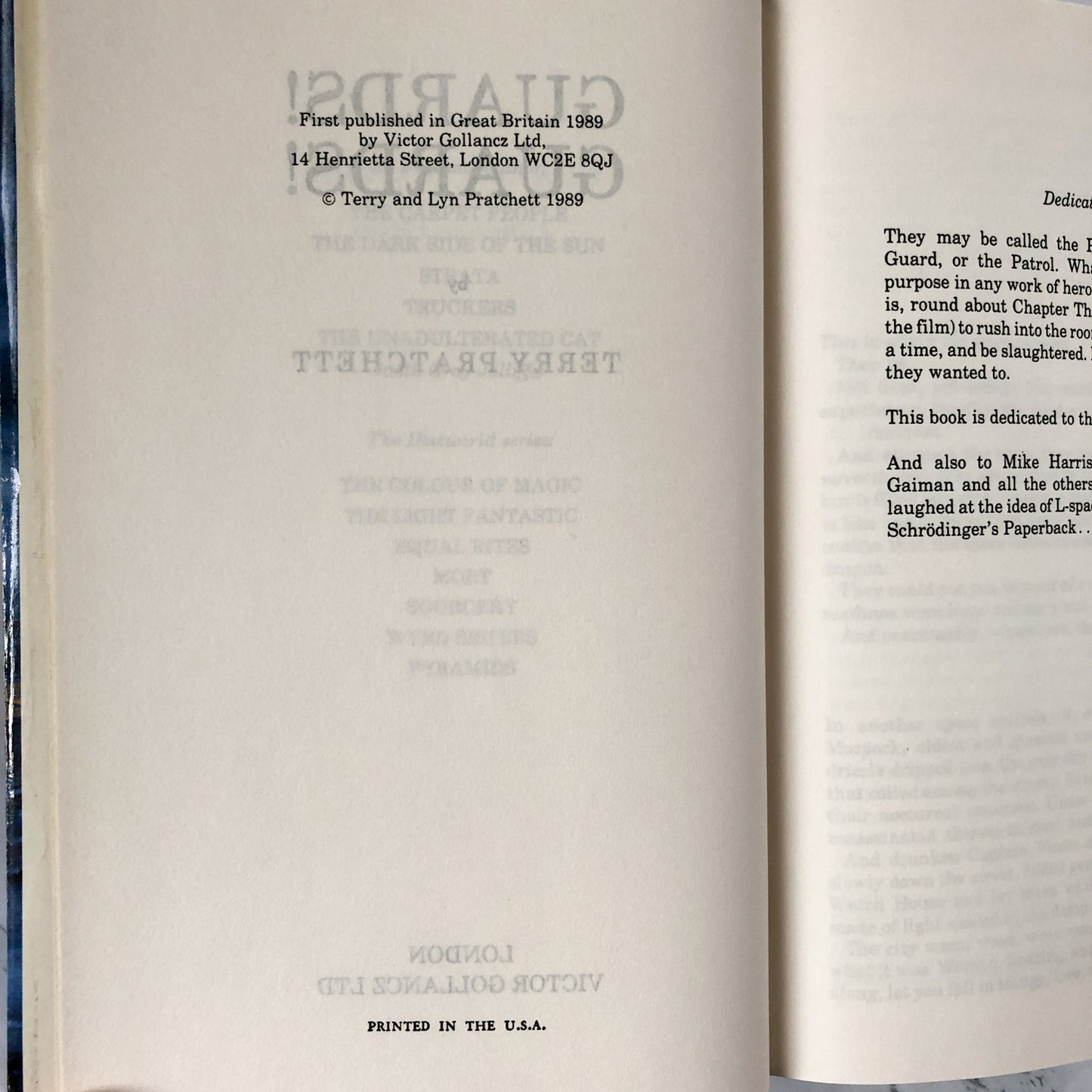 Guards! Guards! by Terry Pratchett [FIRST BC EDITION] - Bookshop Apocalypse