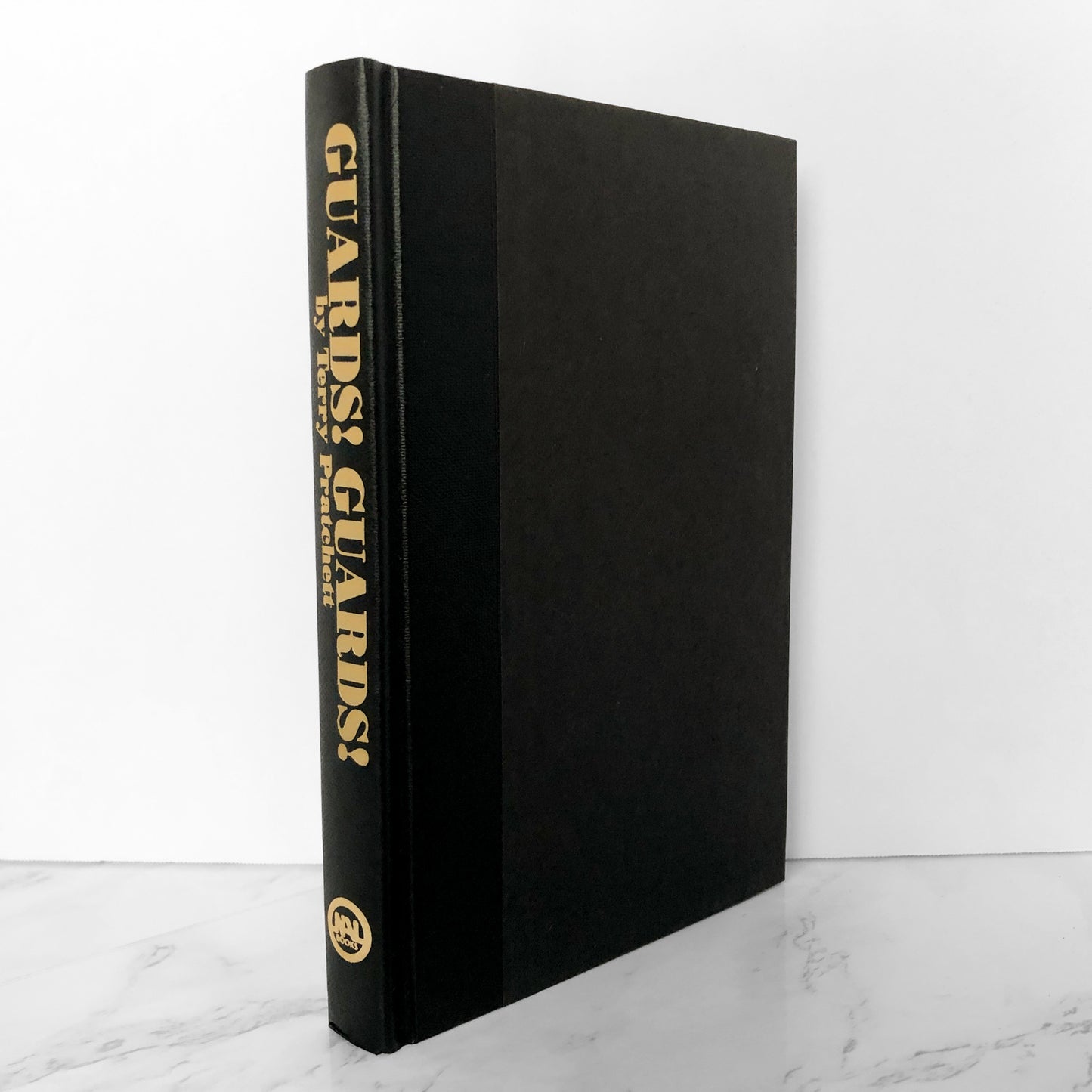 Guards! Guards! by Terry Pratchett [FIRST BC EDITION] - Bookshop Apocalypse