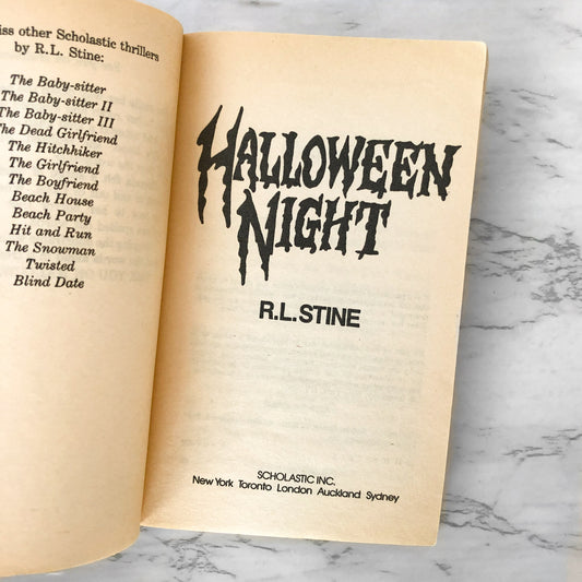 Halloween Night by R.L. Stine [FIRST EDITION / 1993] Point Horror #47