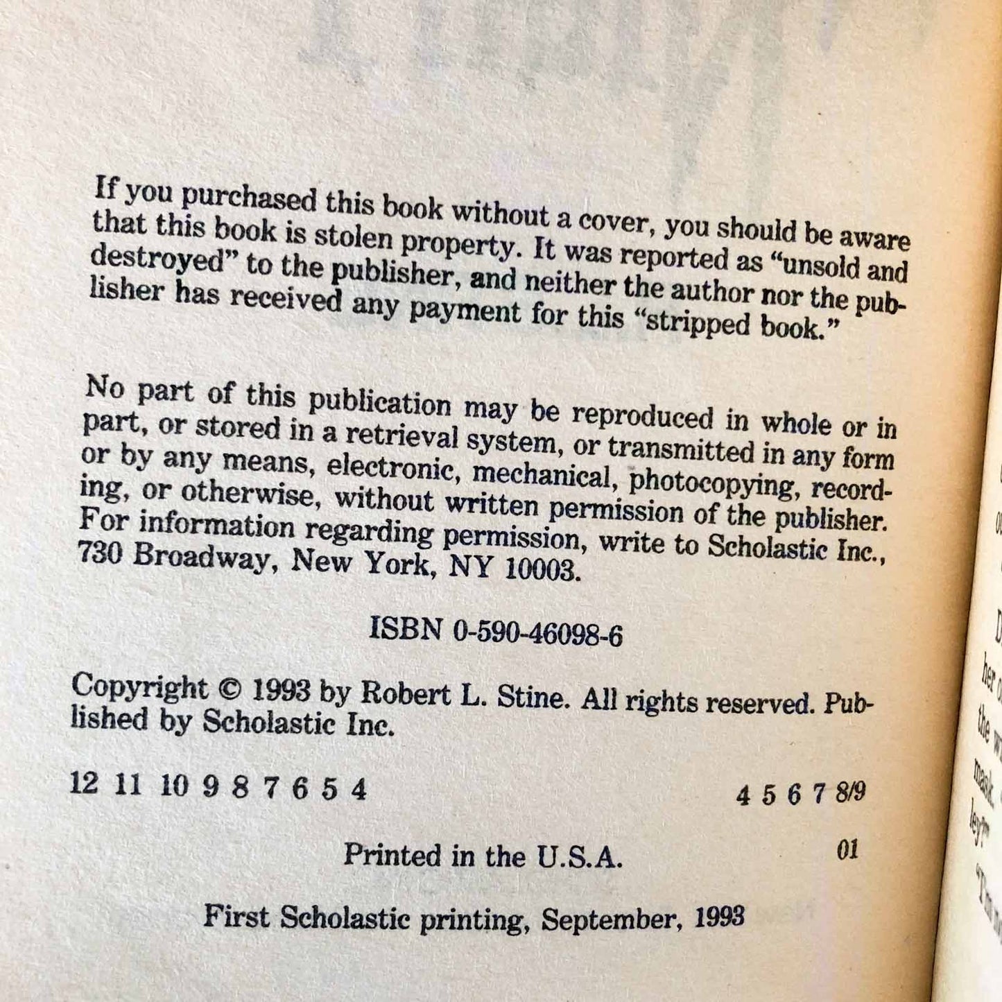 Halloween Night by R.L. Stine [FIRST EDITION / 1993] Point Horror #47