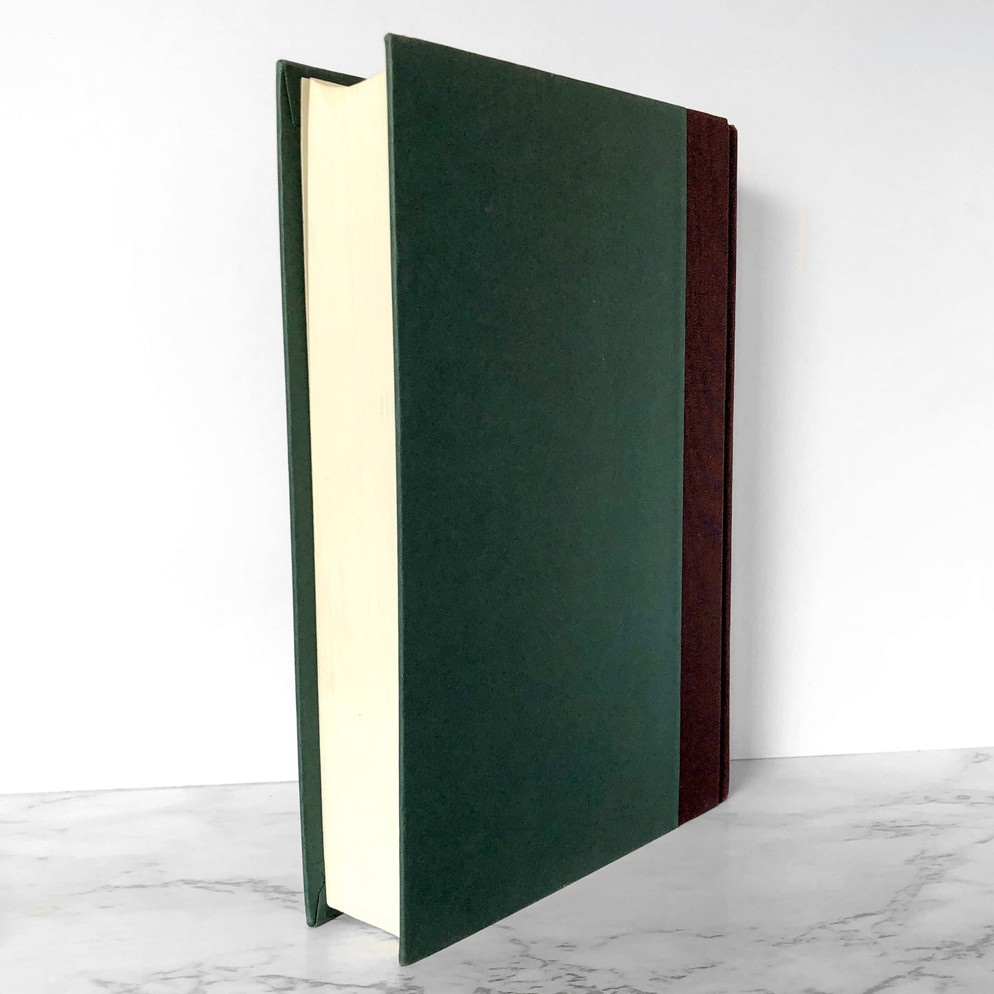 A Treasury of Hans Christian Andersen [HARDCOVER ANTHOLOGY / 1993]