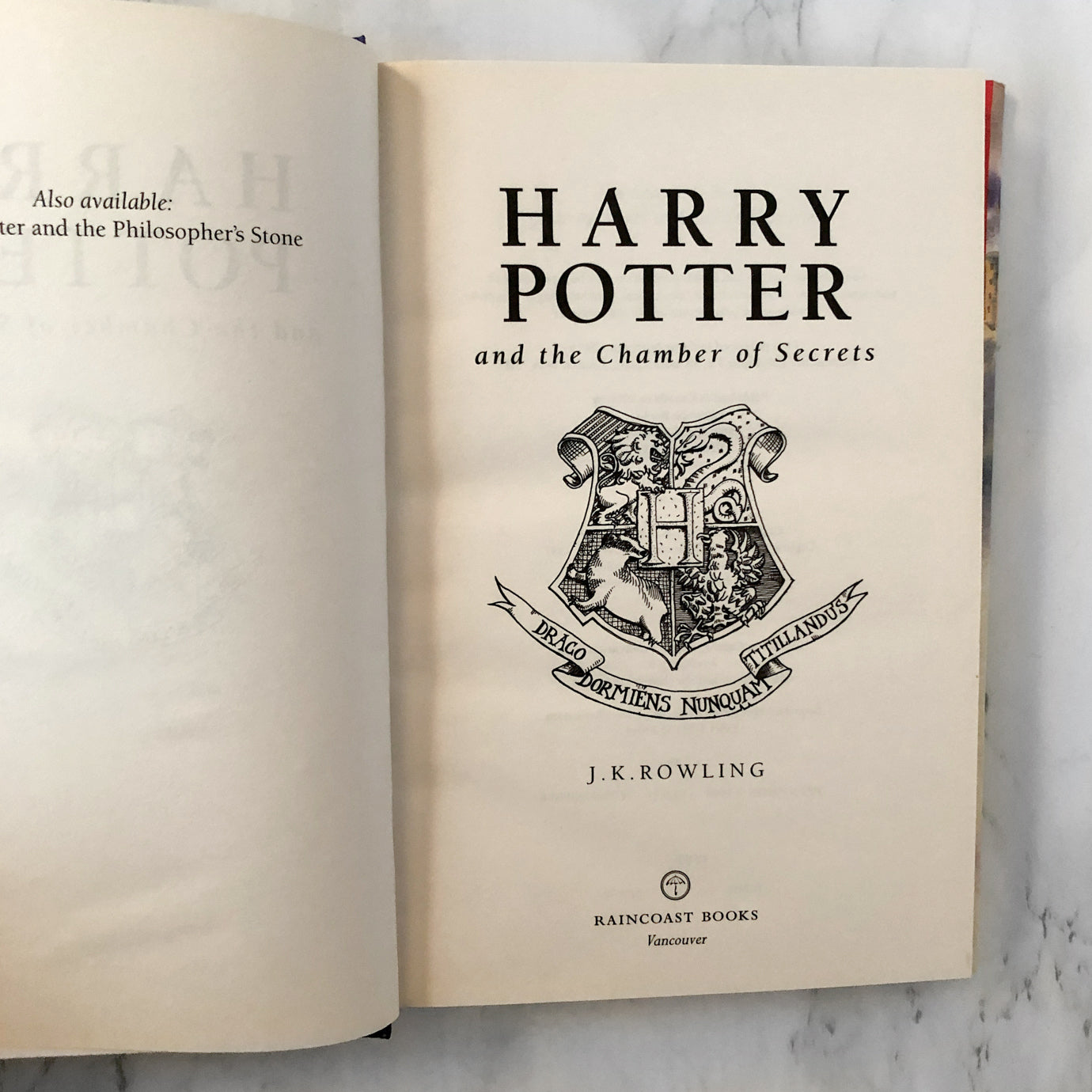 Harry Potter and the Chamber of Secrets by J.K. Rowling [CANADIAN FIRST EDITION / 1999]