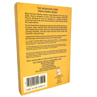 The Headless Cupid by Zilpha Keatley Snyder [1985 TRADE PAPERBACK]