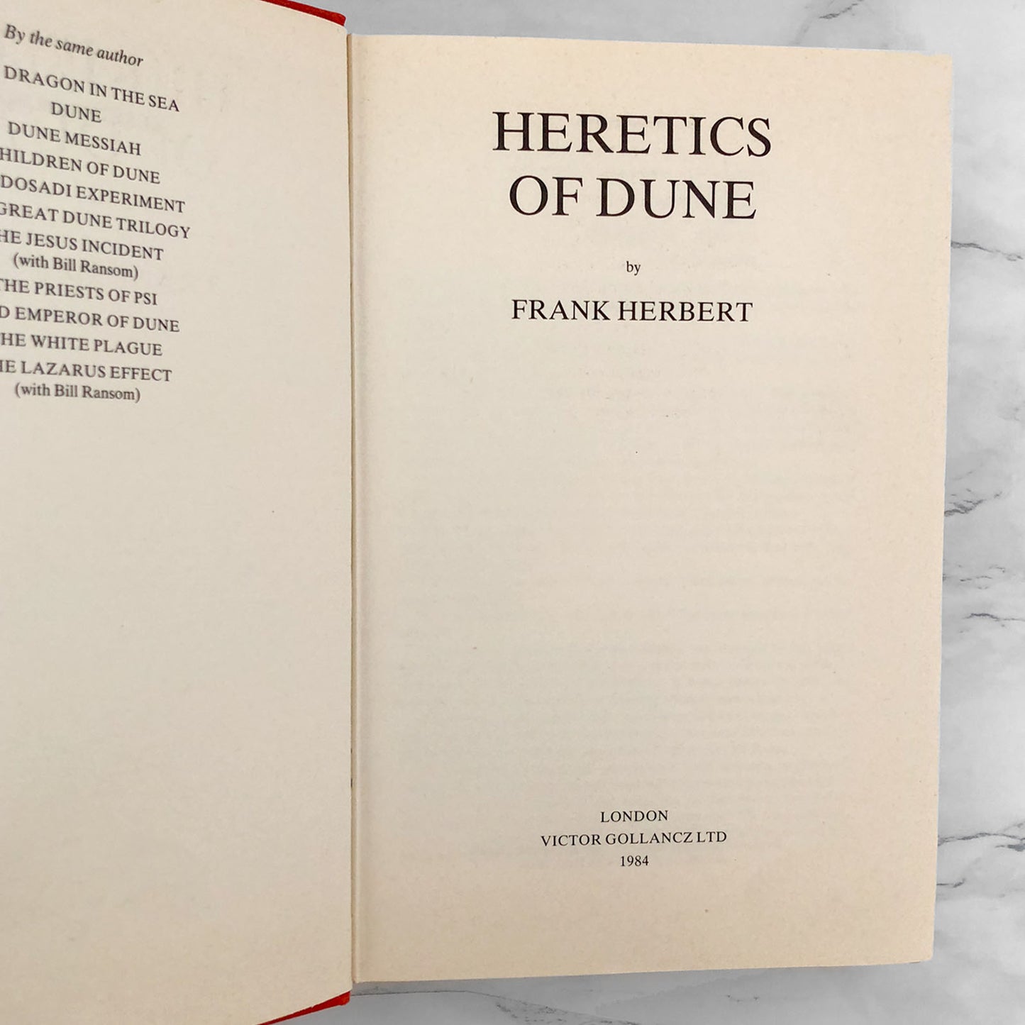 Heretics of Dune by Frank Herbert [U.K. FIRST EDITION / FIRST PRINTING] 1984 ❧ Victor Gollancz Ltd.
